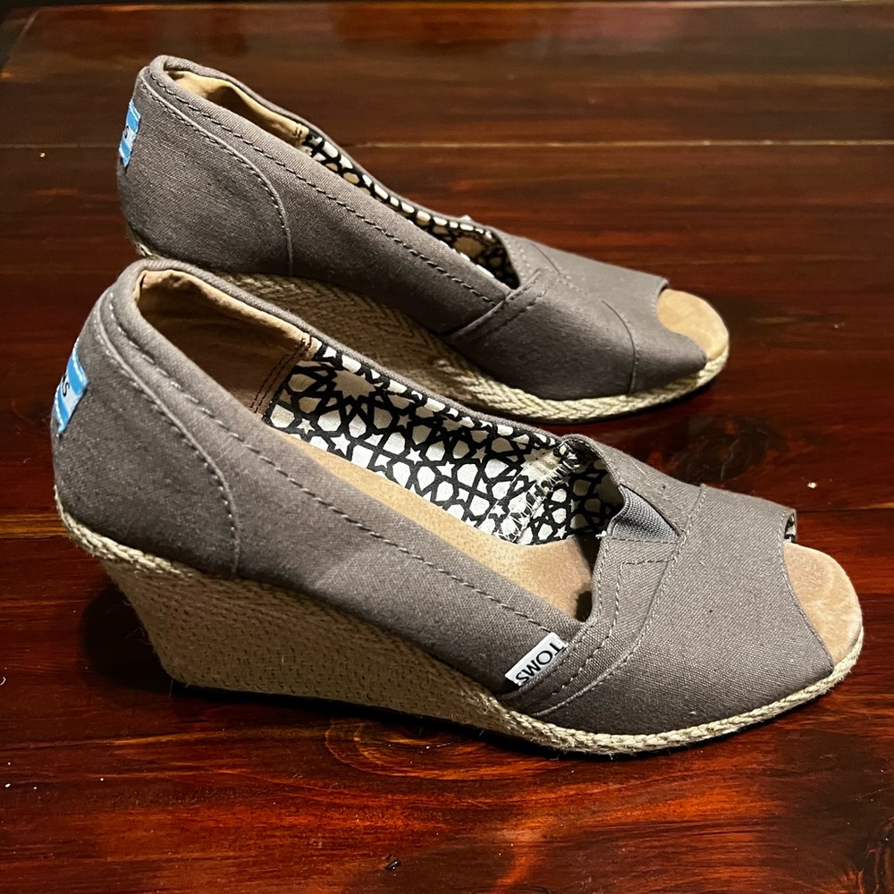 Toms Peep Toe Wedges